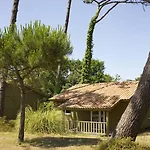 Aldeamento Turístico Village La Forêt Des Landes 2*