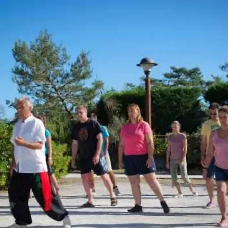 Village La Foret Des Landes 2*